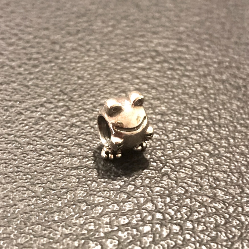 Pandora Silver Frog Twist Charm
